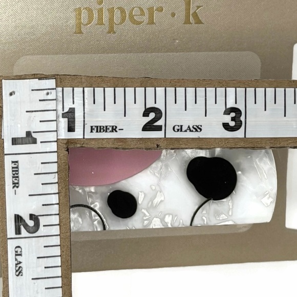 Piper K Cow Hair Claw Clip White Black Pink - Picture 7 of 8